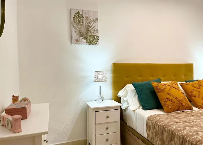 Miss Flora Playa Honda Apartment