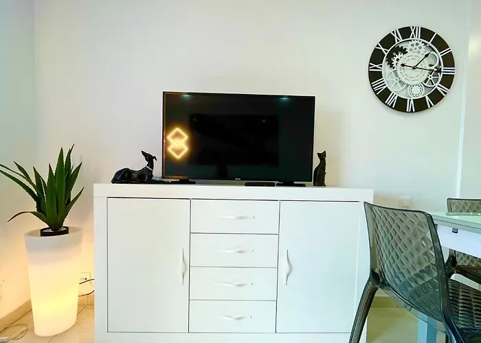 Miss Flora Playa Honda Apartment Playa de las Americas (Tenerife)